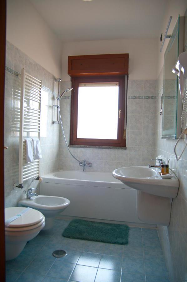 B&Byanet'S Beautiful House Civitavecchia Kültér fotó